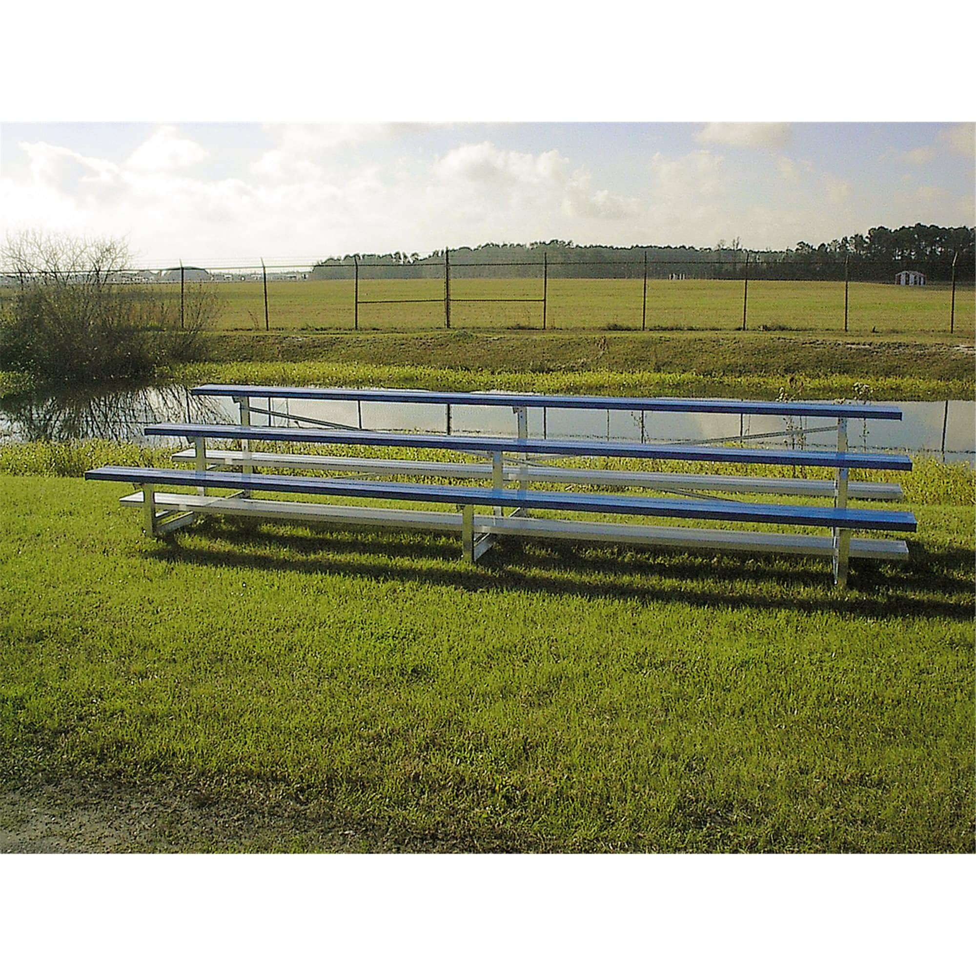 3 Row Bleacher - 7.5'